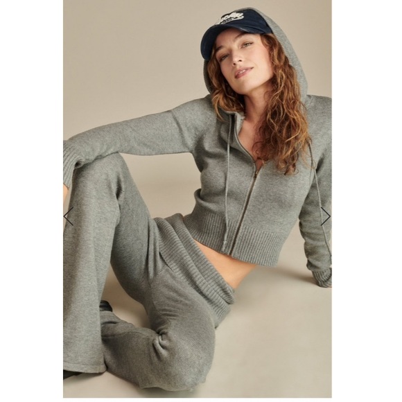 Lucky Brrand 2 Piece Lounge Set. - Picture 2 of 9